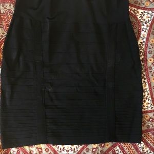 Black stretchy body-con pencil skirt